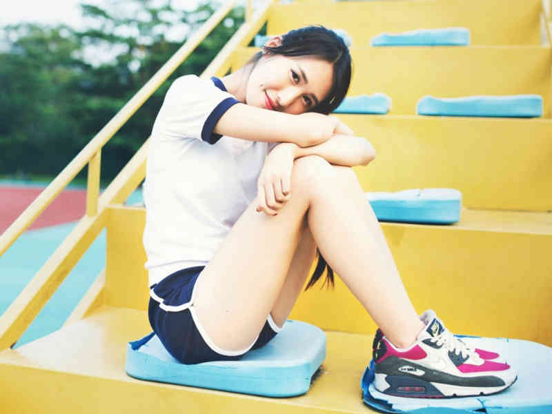 女子实名举报父亲受贿1900万 多部门回应：正在调查