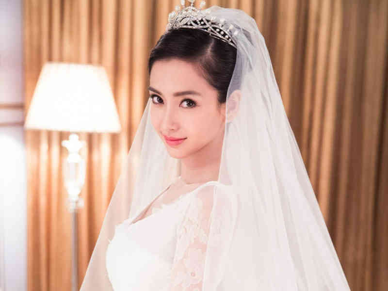 57岁北漂阿姨白天当保洁晚上做画家：生活在眼前，远方在笔下